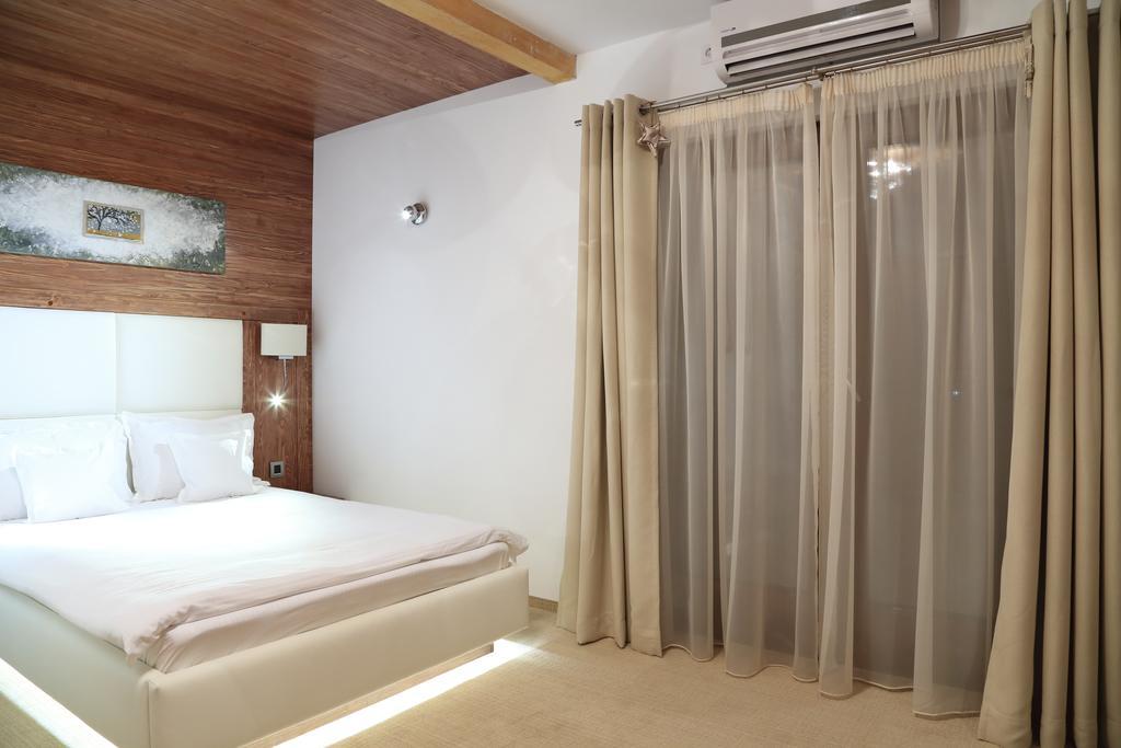 La Monitori Hotel Sinaia Room photo
