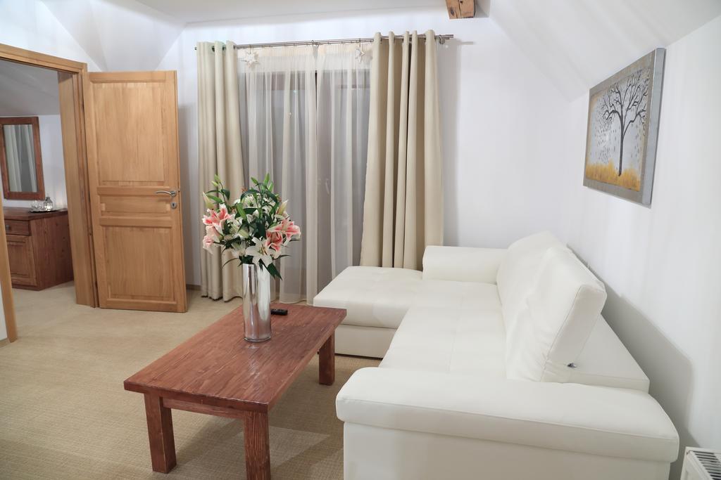 La Monitori Hotel Sinaia Room photo